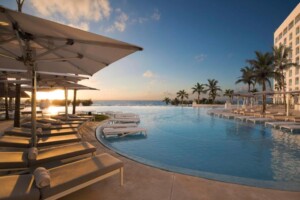 Le Blanc Resort Cancun